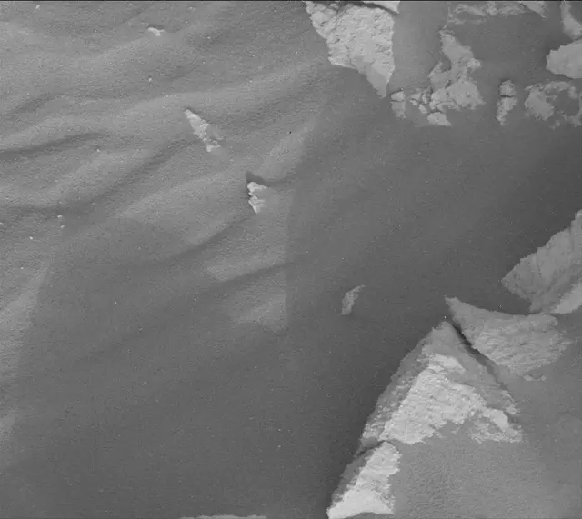 Sol 2729: Mast Camera (Mastcam)