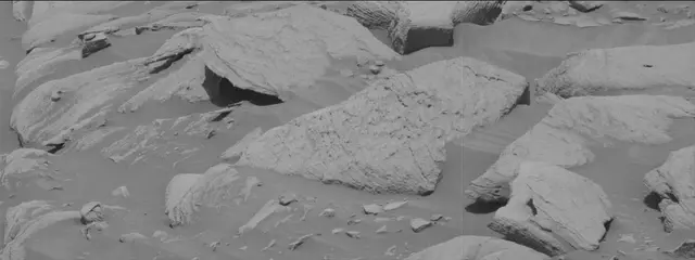 Sol 2731: Mast Camera (Mastcam)