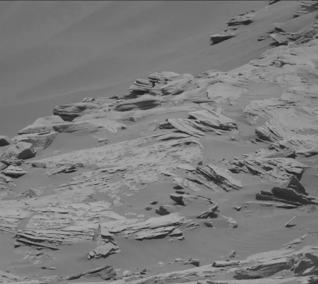 Sol 2731: Mast Camera (Mastcam)