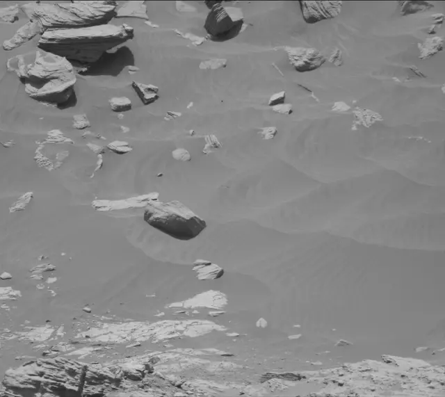 Sol 2731: Mast Camera (Mastcam)