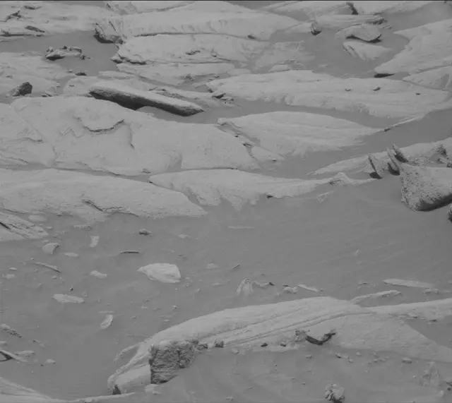 Sol 2731: Mast Camera (Mastcam)