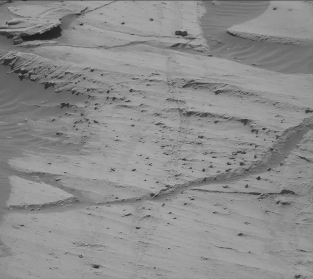 Sol 2731: Mast Camera (Mastcam)