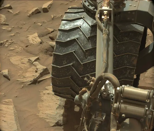 Sol 2732: Mast Camera (Mastcam)