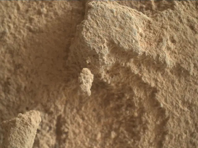Sol 2733: Mars Hand Lens Imager (MAHLI)