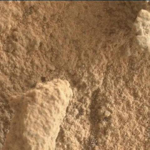 Sol 2733: Mars Hand Lens Imager (MAHLI)