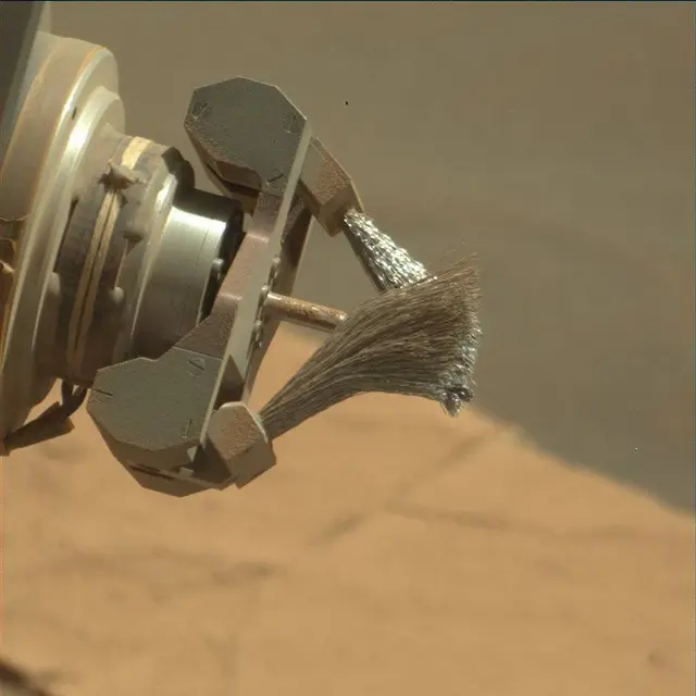 Sol 2735: Mast Camera (Mastcam)