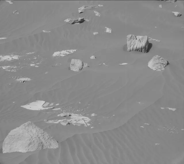 Sol 2736: Mast Camera (Mastcam)