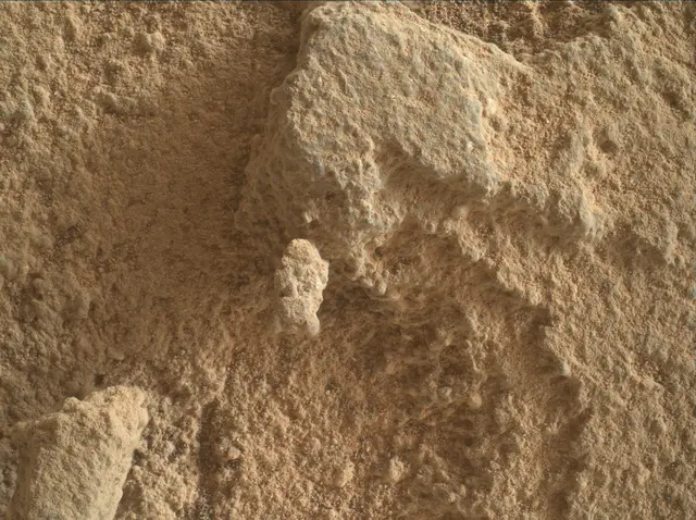Sol 2736: Mars Hand Lens Imager (MAHLI)