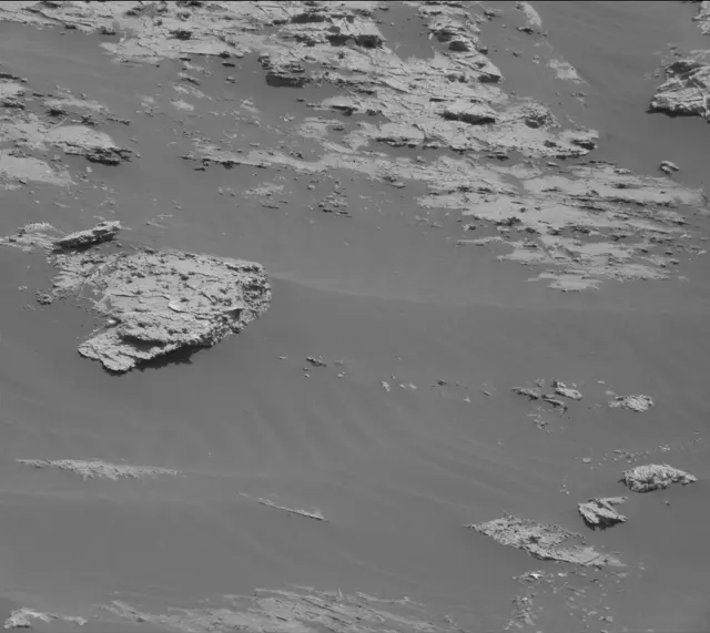 Sol 2737: Mast Camera (Mastcam)