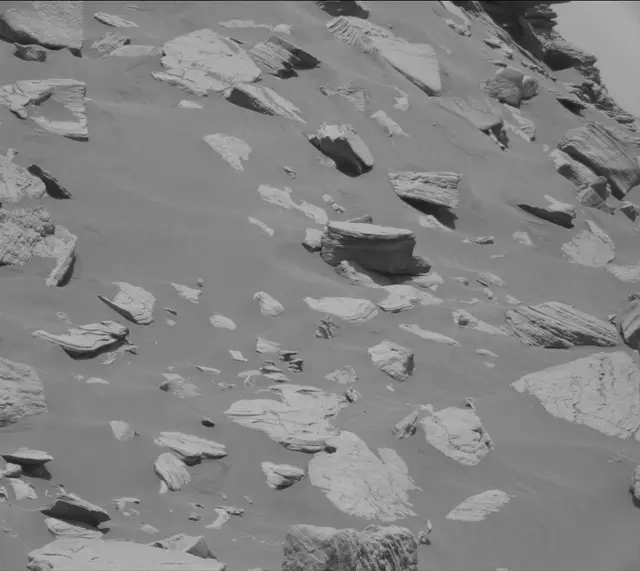 Sol 2741: Mast Camera (Mastcam)