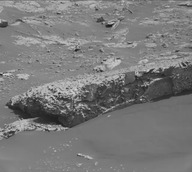 Sol 2741: Mast Camera (Mastcam)