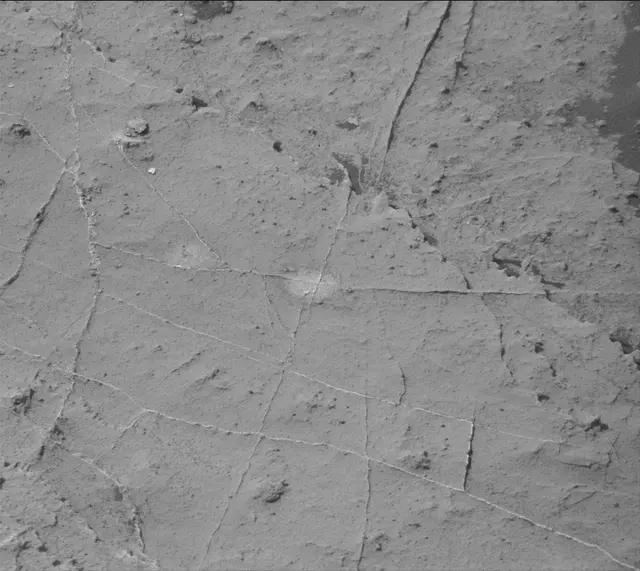 Sol 2742: Mast Camera (Mastcam)