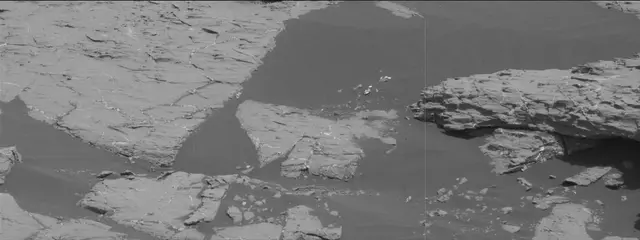 Sol 2744: Mast Camera (Mastcam)