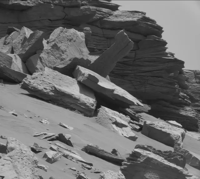 Sol 2744: Mast Camera (Mastcam)