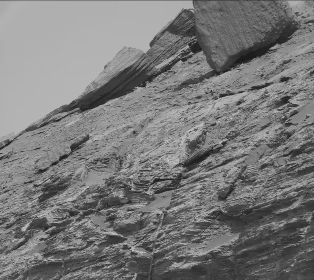 Sol 2744: Mast Camera (Mastcam)