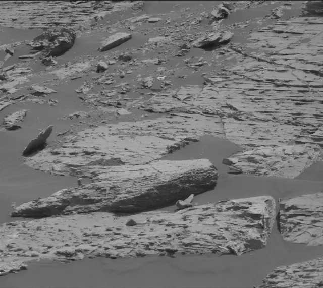 Sol 2744: Mast Camera (Mastcam)