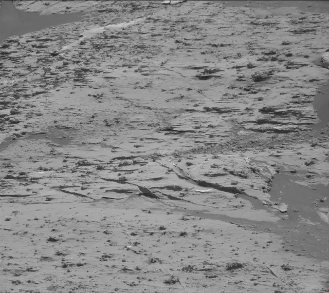Sol 2744: Mast Camera (Mastcam)