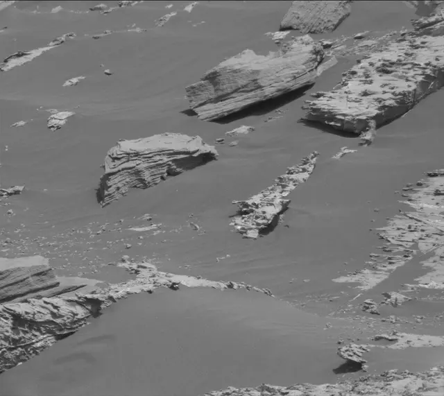 Sol 2744: Mast Camera (Mastcam)