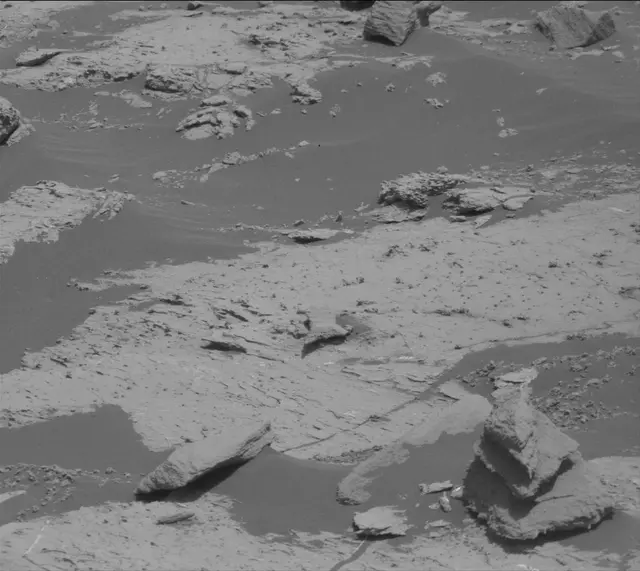 Sol 2744: Mast Camera (Mastcam)