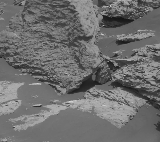 Sol 2744: Mast Camera (Mastcam)