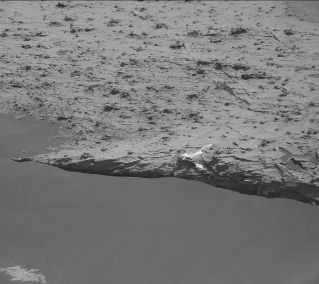 Sol 2744: Mast Camera (Mastcam)