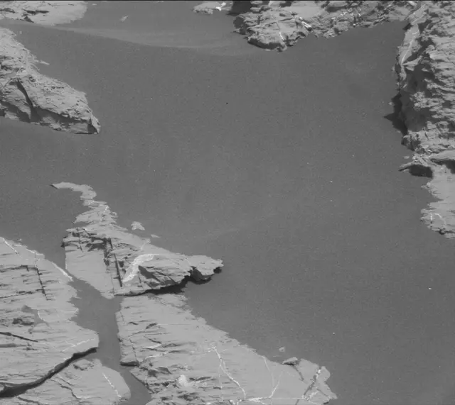 Sol 2744: Mast Camera (Mastcam)