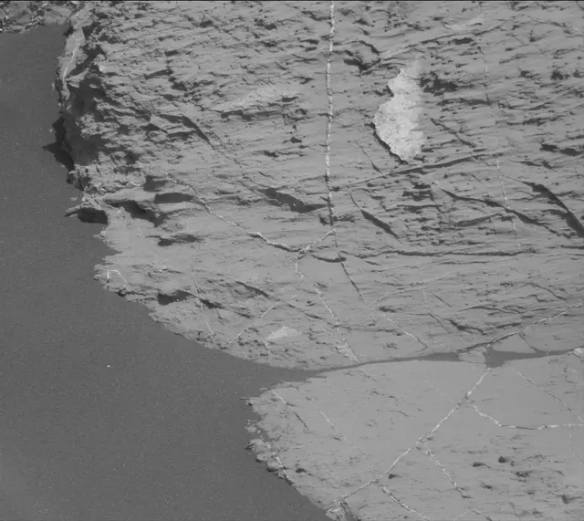 Sol 2744: Mast Camera (Mastcam)