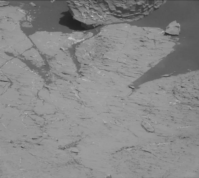 Sol 2744: Mast Camera (Mastcam)