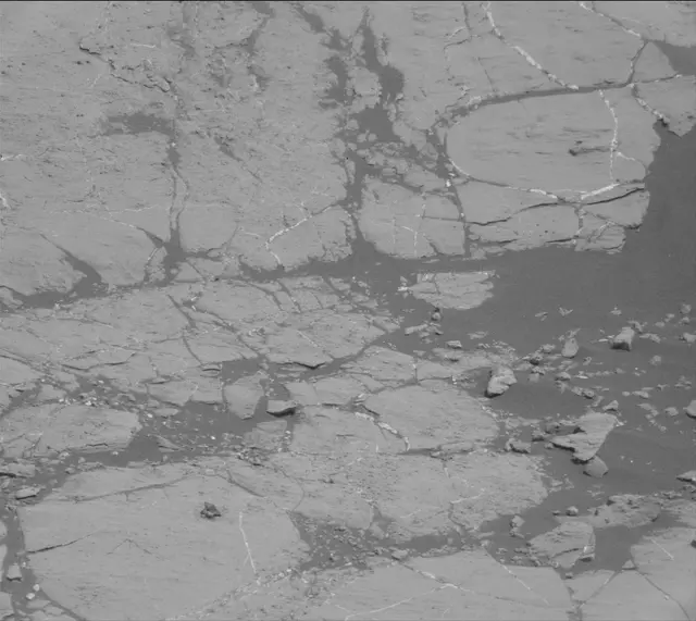 Sol 2744: Mast Camera (Mastcam)