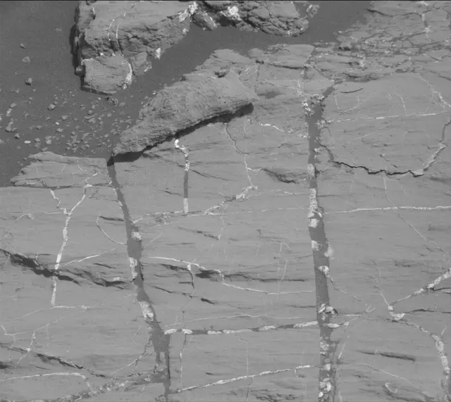 Sol 2744: Mast Camera (Mastcam)