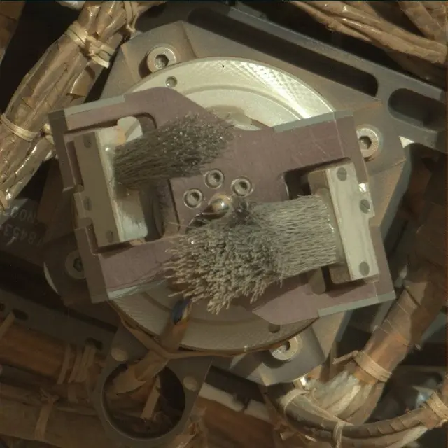 Sol 2744: Mast Camera (Mastcam)