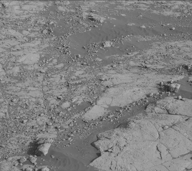 Sol 2745: Mast Camera (Mastcam)