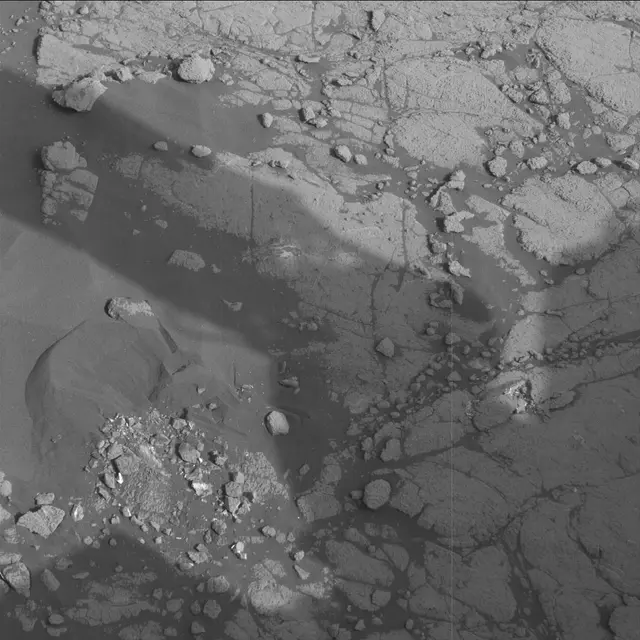 Sol 2747: Mast Camera (Mastcam)