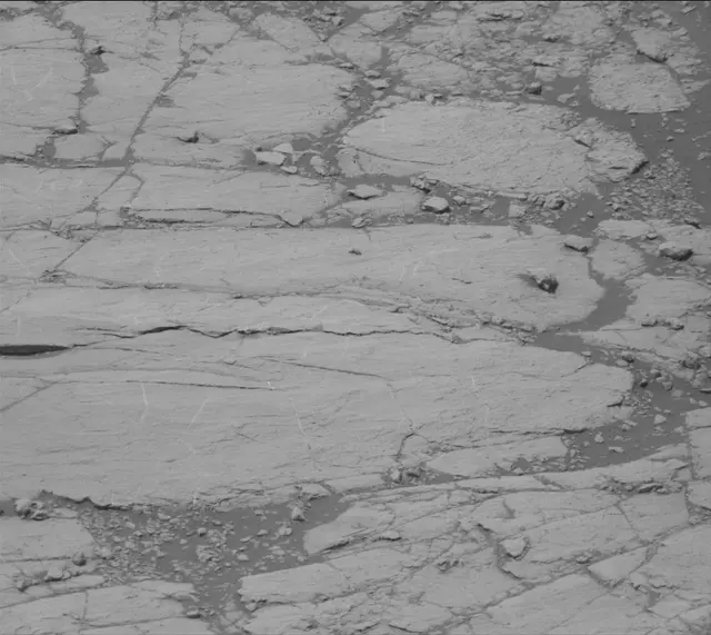 Sol 2747: Mast Camera (Mastcam)