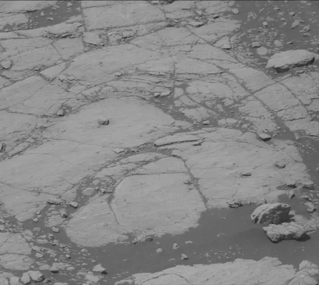 Sol 2747: Mast Camera (Mastcam)