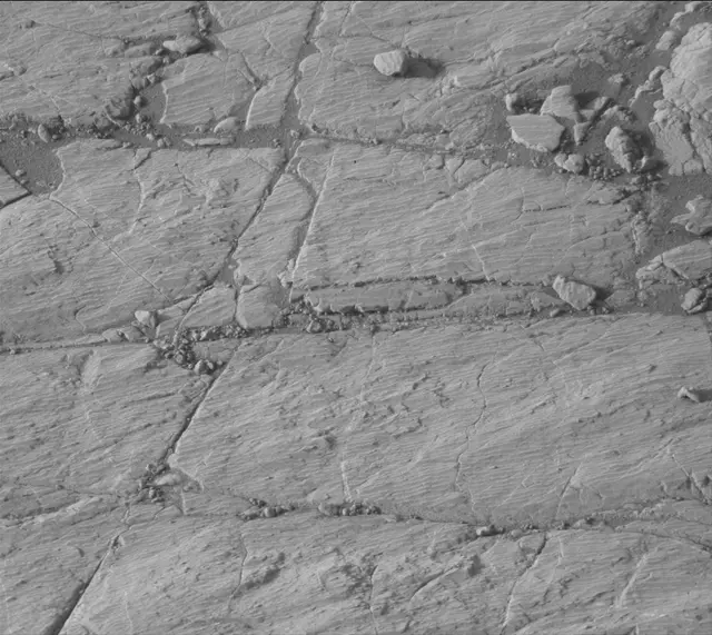 Sol 2747: Mast Camera (Mastcam)