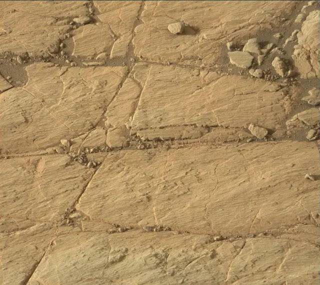Sol 2747: Mast Camera (Mastcam)