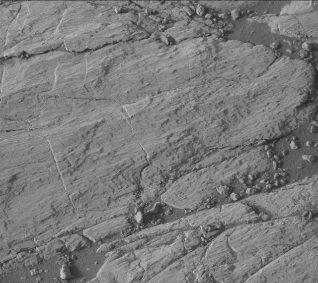 Sol 2747: Mast Camera (Mastcam)