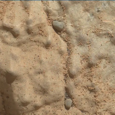 Sol 2747: Mars Hand Lens Imager (MAHLI)