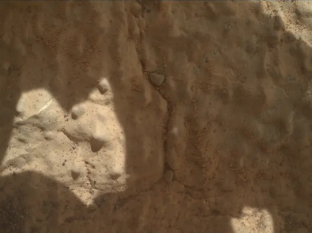Sol 2747: Mars Hand Lens Imager (MAHLI)
