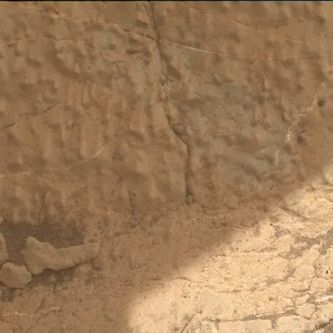 Sol 2747: Mars Hand Lens Imager (MAHLI)