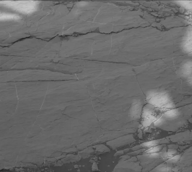 Sol 2749: Mast Camera (Mastcam)