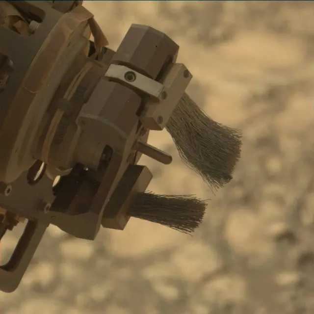 Sol 2749: Mast Camera (Mastcam)