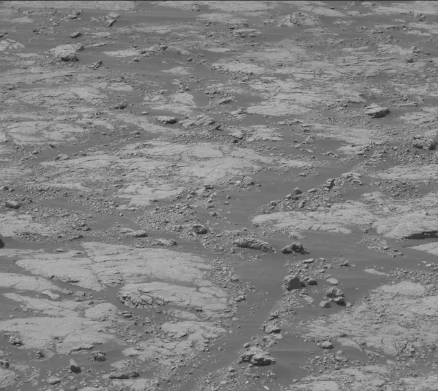 Sol 2750: Mast Camera (Mastcam)