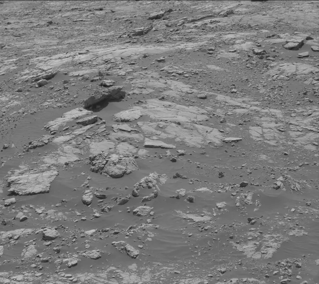Sol 2750: Mast Camera (Mastcam)