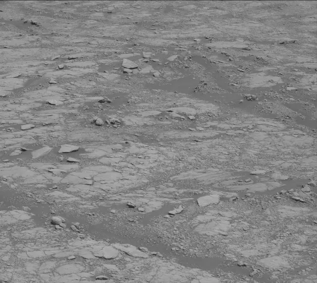 Sol 2750: Mast Camera (Mastcam)