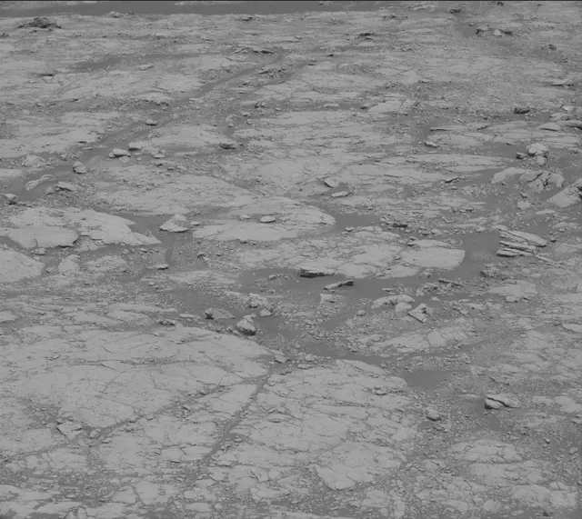 Sol 2750: Mast Camera (Mastcam)
