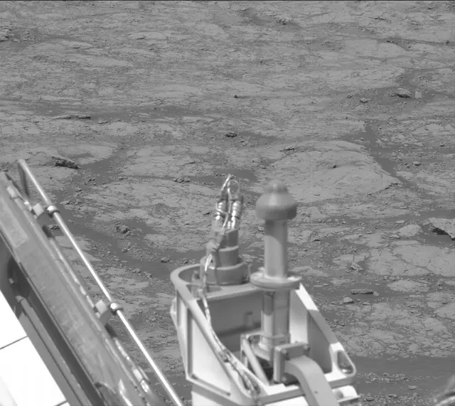Sol 2750: Mast Camera (Mastcam)