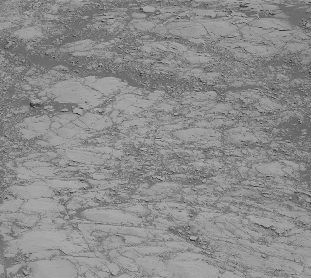 Sol 2750: Mast Camera (Mastcam)