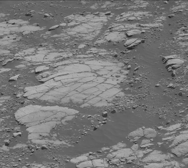 Sol 2750: Mast Camera (Mastcam)